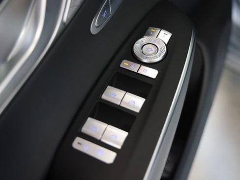New 2026 Genesis GV70 2.5T Select AWD/4WD image 23