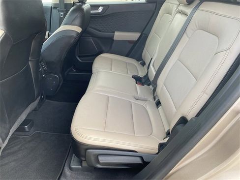 Used 2020 Ford Escape Titanium image 37