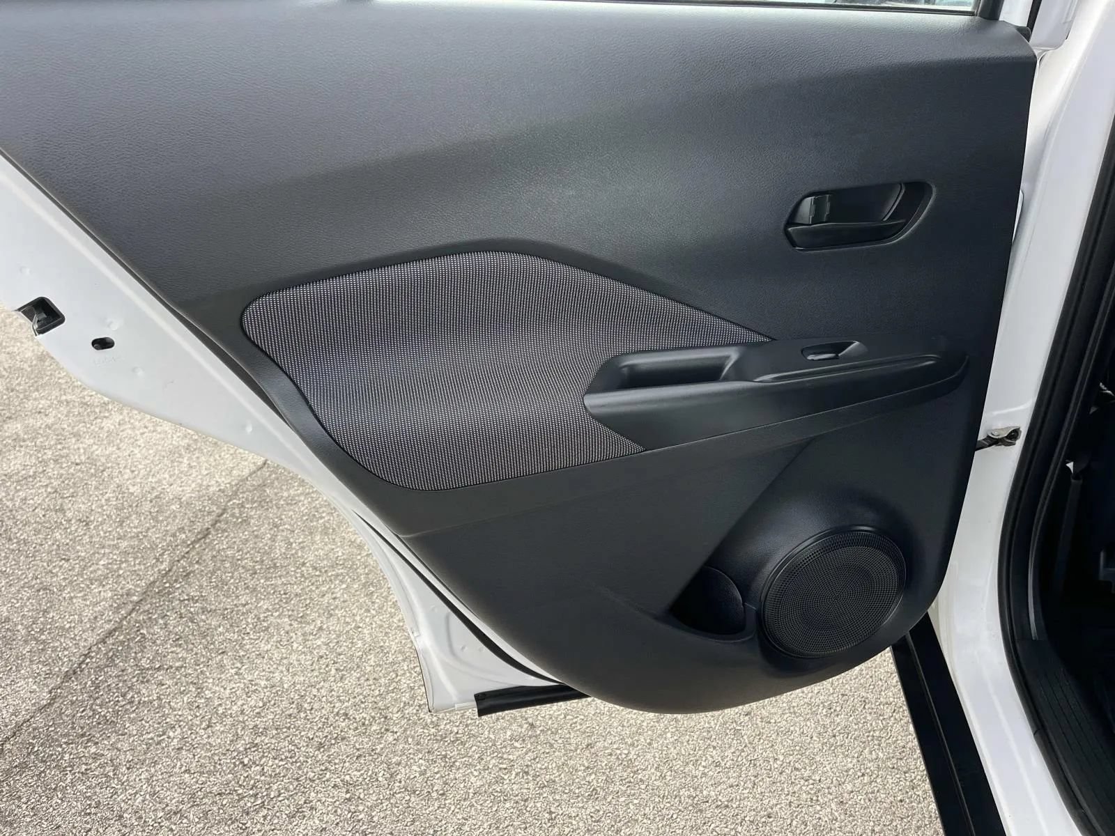 Used 2019 Nissan Kicks S FWD image 19