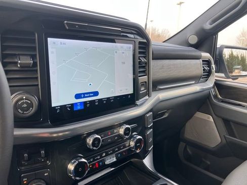 Used 2025 Ford F150 Lariat w/ Equipment Group 502A High image 13