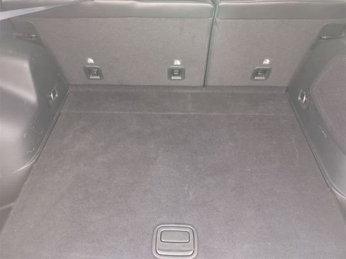 Used 2020 Jeep Cherokee Limited image 32