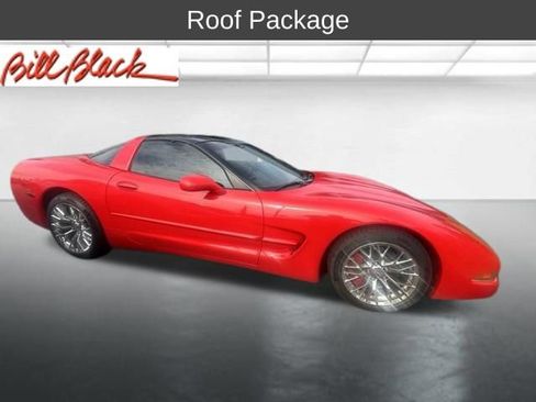 Used 2004 Chevrolet Corvette Coupe w/ Roof Package RWD image 5