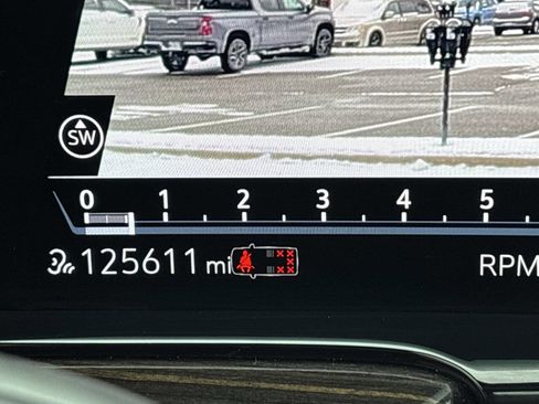 Used 2021 Cadillac Escalade ESV Premium Luxury image 62