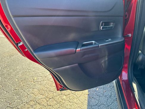 Used 2024 Mitsubishi Outlander Sport ES image 21