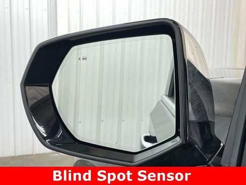 Used 2021 GMC Yukon Denali w/ Denali Ultimate Package image 40