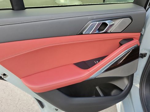 Used 2026 BMW X6 xDrive40i image 10