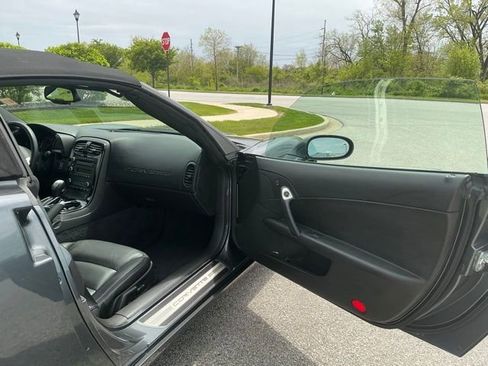 Used 2009 Chevrolet Corvette Convertible w/ Preferred Equipment Group RWD image 15