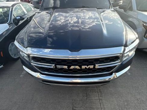 Used 2023 RAM 1500 Big Horn AWD/4WD image 4