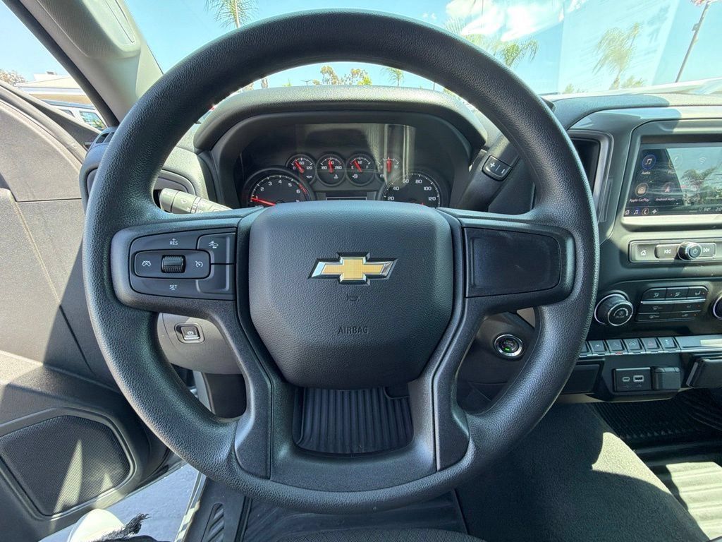 Used 2026 Chevrolet Silverado 1500 Custom AWD/4WD image 27