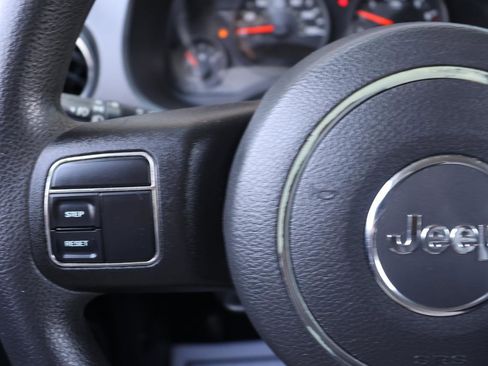 Used 2013 Jeep Compass Sport image 31