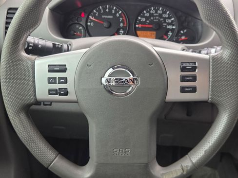 Used 2014 Nissan Frontier SV RWD image 23