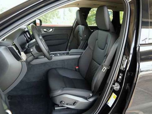 New 2026 Volvo XC60 B5 Plus w/ Climate Package image 9