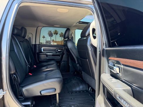 Used 2018 RAM 2500 Laramie w/ Sport Appearance Group AWD/4WD image 29