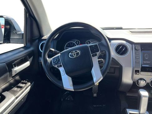 Certified 2017 Toyota Tundra SR5 w/ SR5 Upgrade Package image 15