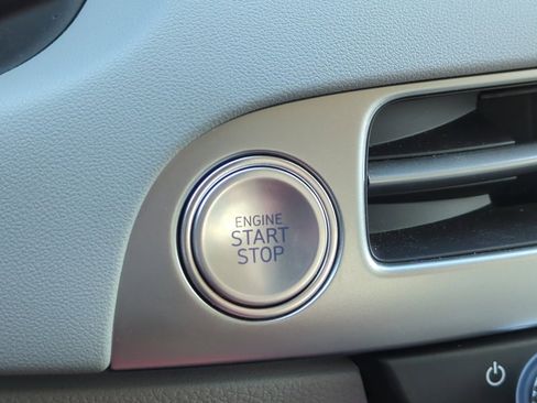 Certified 2025 Hyundai Palisade SEL image 37