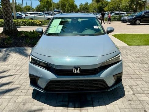 Used 2023 Honda Civic EX image 3