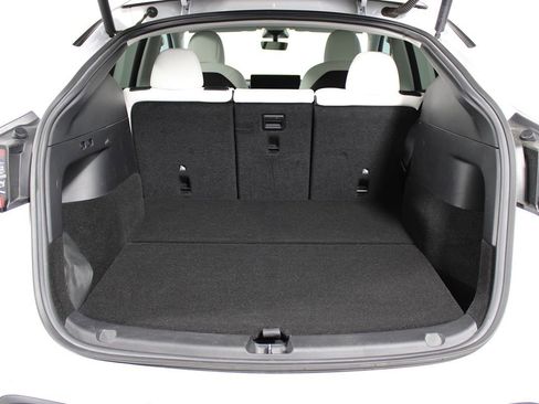 Used 2021 Tesla Model Y Long Range image 22