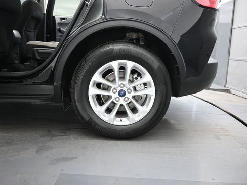 Certified 2022 Ford Escape SE image 19
