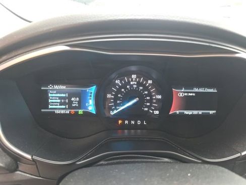 Used 2019 Ford Fusion Titanium FWD image 15