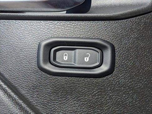 Certified 2025 Jeep Wrangler Sport image 45