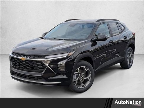New 2026 Chevrolet Trax LT w/ Driver Confidence Package image 1