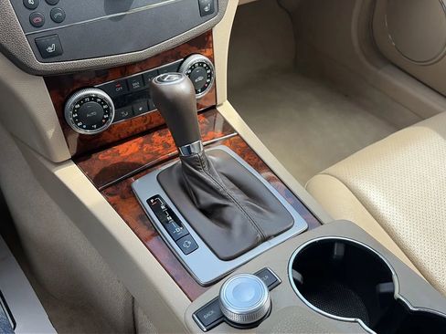 Used 2010 Mercedes-Benz C 300 4MATIC Sedan image 21