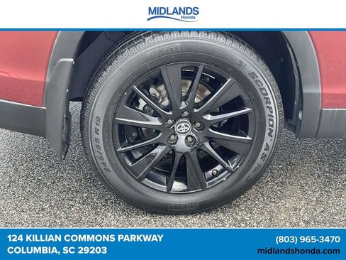 Used 2019 Toyota Highlander SE w/ Nightshade Edition AWD/4WD image 7