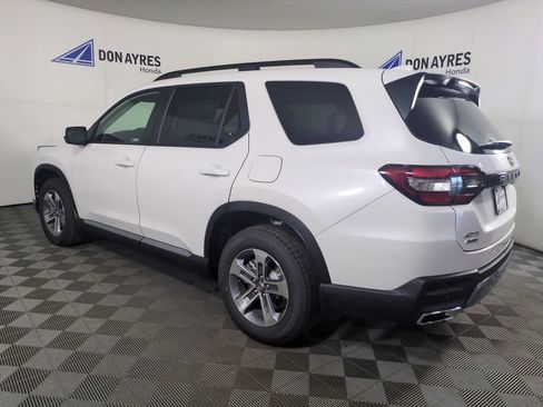 New 2026 Honda Pilot EX-L image 3