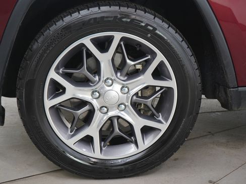 Used 2021 Jeep Grand Cherokee Limited w/ Trailer Tow Group IV image 29