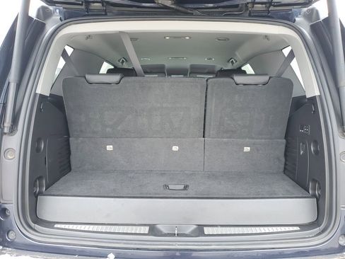 Used 2019 Chevrolet Tahoe LT w/ LT Signature Package image 10