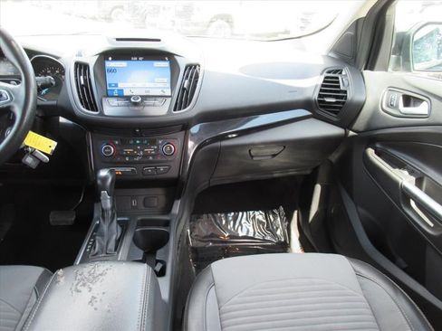 Used 2018 Ford Escape SE w/ Ford Safe & Smart Package AWD/4WD image 14