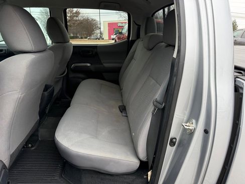 Used 2019 Toyota Tacoma SR5 image 13