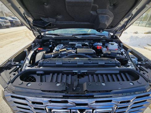 New 2026 GMC Sierra 2500 Denali Ultimate w/ LPO, Black Badging Package image 3