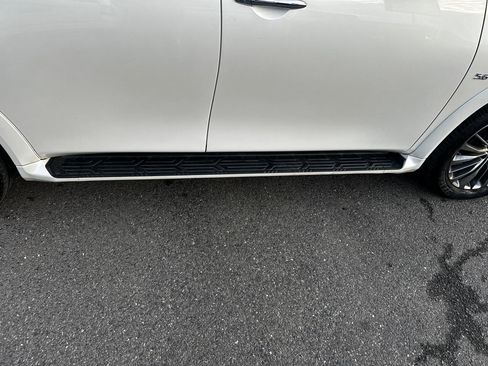 Used 2018 INFINITI QX80 4WD w/ Driver Assistance Package image 29