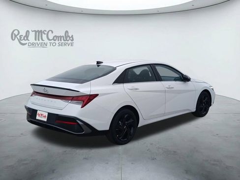 New 2026 Hyundai Elantra SEL Sport Premium FWD image 5