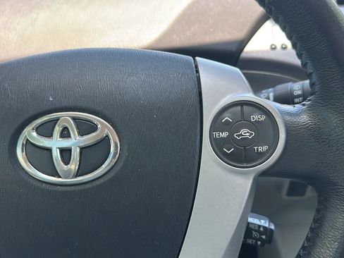 Used 2014 Toyota Prius Four w/ Solar Roof Package FWD image 33
