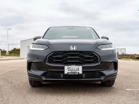 Used 2025 Honda HR-V Sport image 2