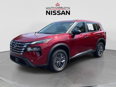 Certified 2026 Nissan Rogue S FWD image 3