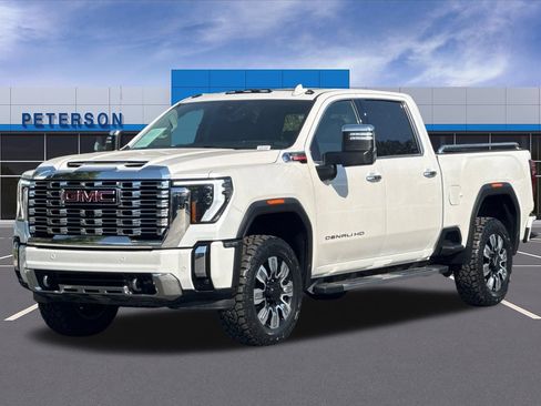 Used 2025 GMC Sierra 3500 Denali w/ Denali Reserve Package AWD/4WD image 8