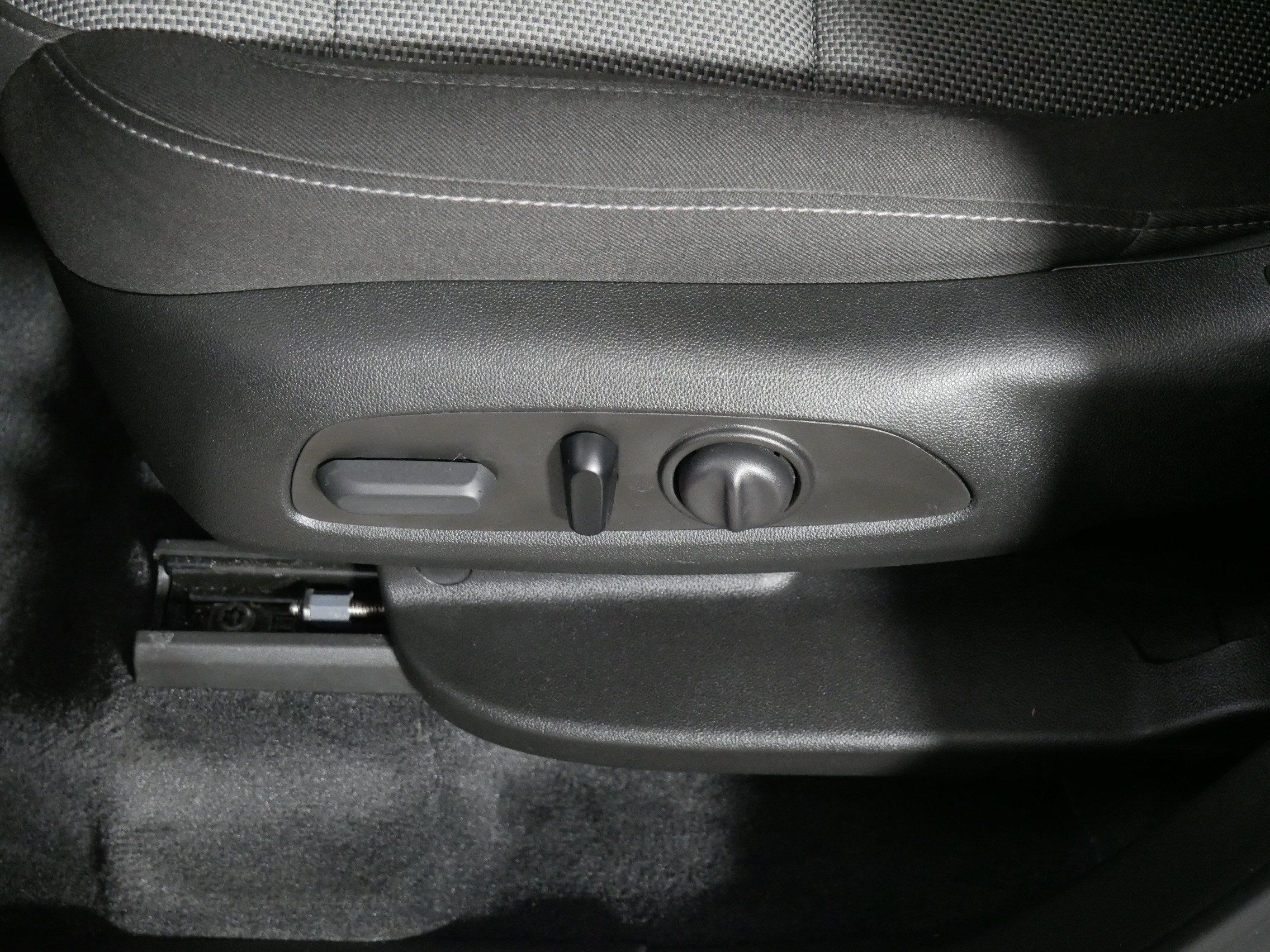 Used 2023 Chevrolet Traverse LT FWD image 20