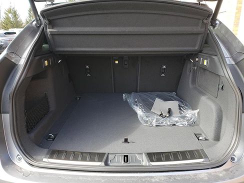 New 2026 Jaguar F-PACE R-Dynamic S image 13