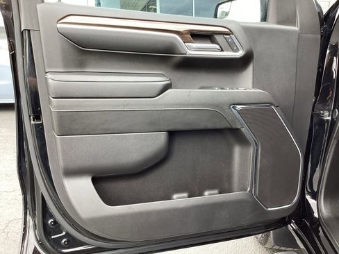 Used 2024 Chevrolet Silverado 1500 LT w/ Z71 Off-Road Package image 32