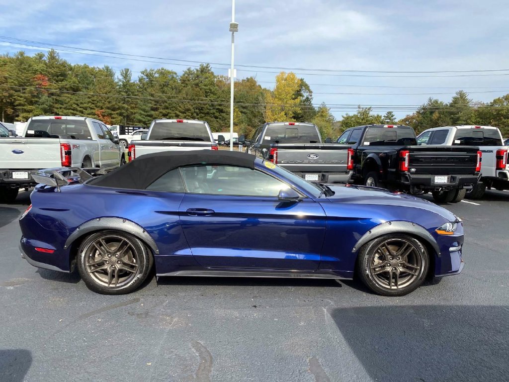 Used 2020 Ford Mustang Premium RWD image 2