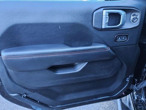 Used 2018 Jeep Wrangler Unlimited Rubicon image 15