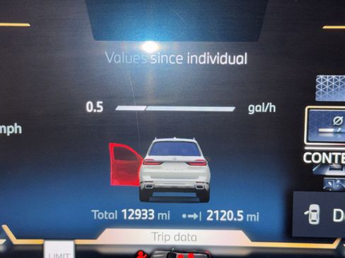 Certified 2025 BMW X7 xDrive40i w/ Premium Package image 26