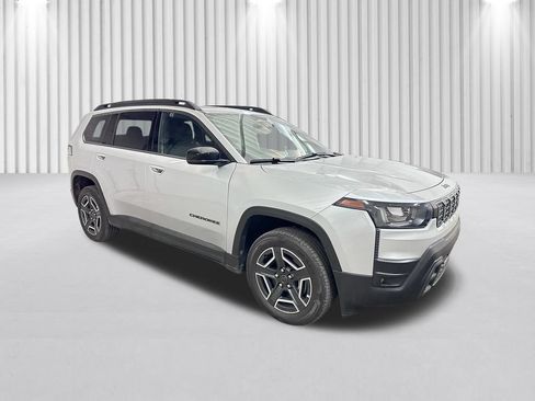 New 2026 Jeep Cherokee Limited AWD/4WD image 2