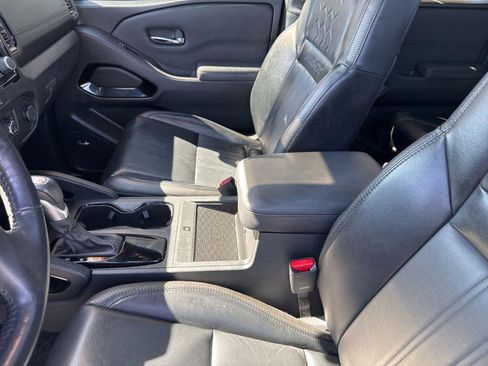 Used 2022 Nissan Frontier PRO-4X w/ Pro-4X Premium Package image 31