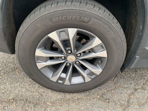 Used 2025 Chevrolet Equinox LT w/ Convenience Package II image 13