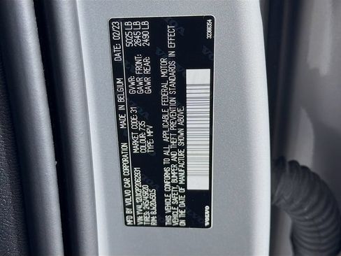 Certified 2023 Volvo XC40 B5 Ultimate w/ Protection Package Premier AWD/4WD image 34
