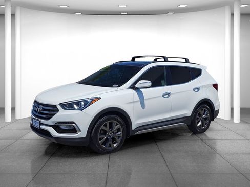 Used 2018 Hyundai Santa Fe Sport FWD image 3